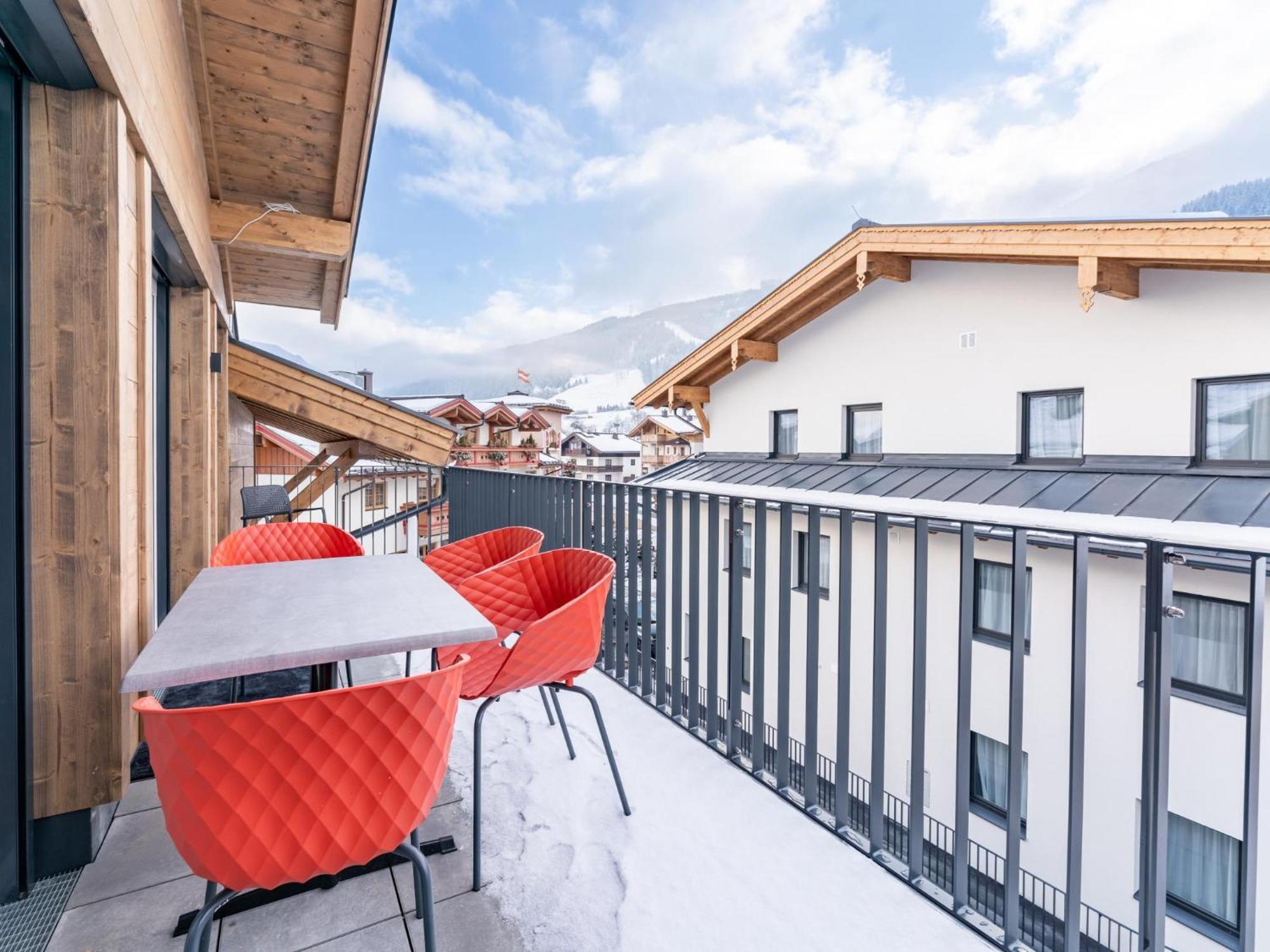 Falken Suites Top 7 Kaprun Esterno foto