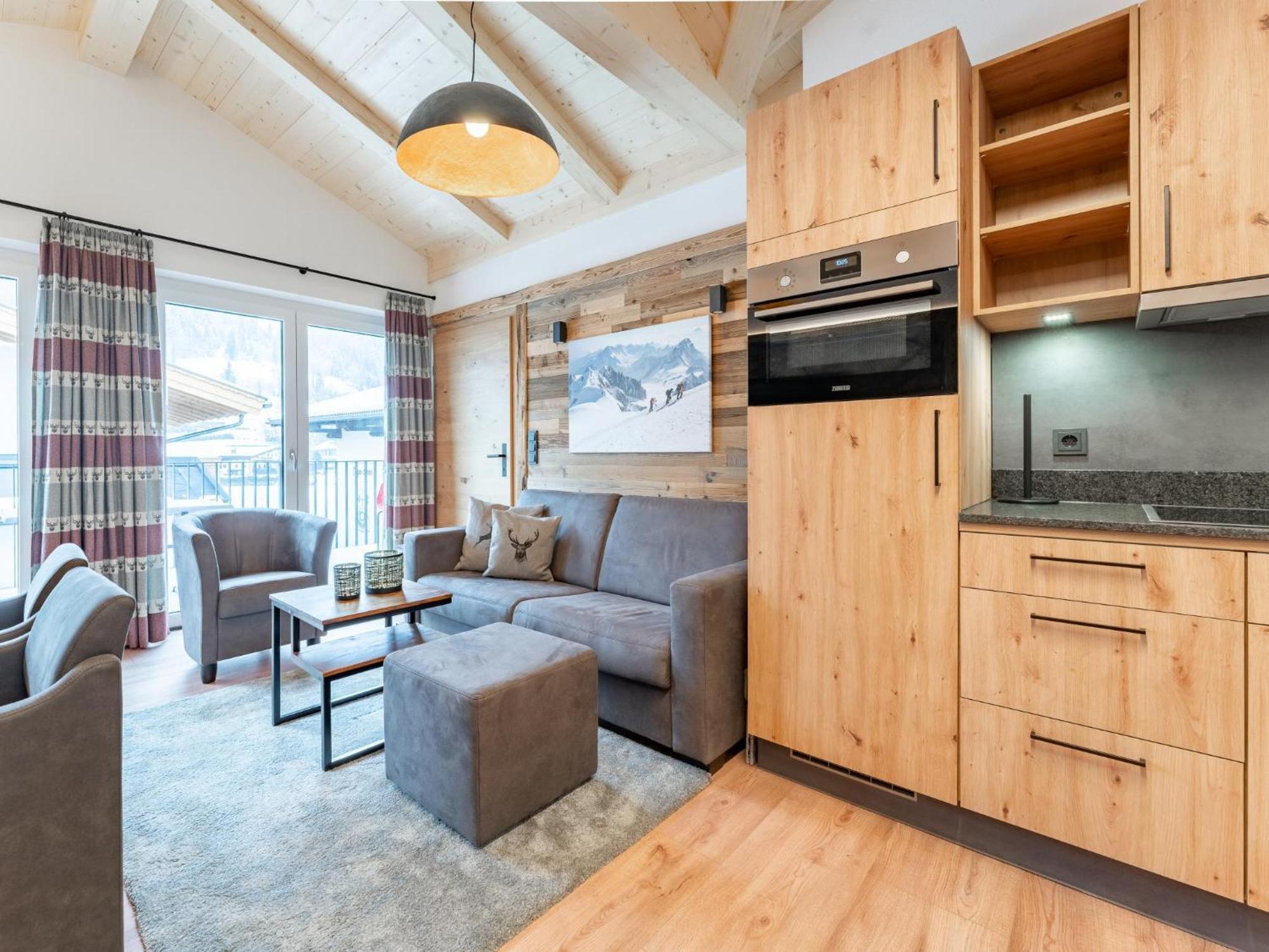 Falken Suites Top 7 Kaprun Esterno foto