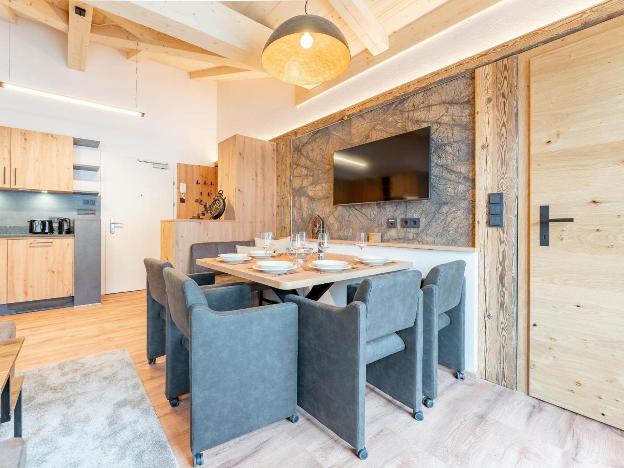 Falken Suites Top 7 Kaprun Esterno foto